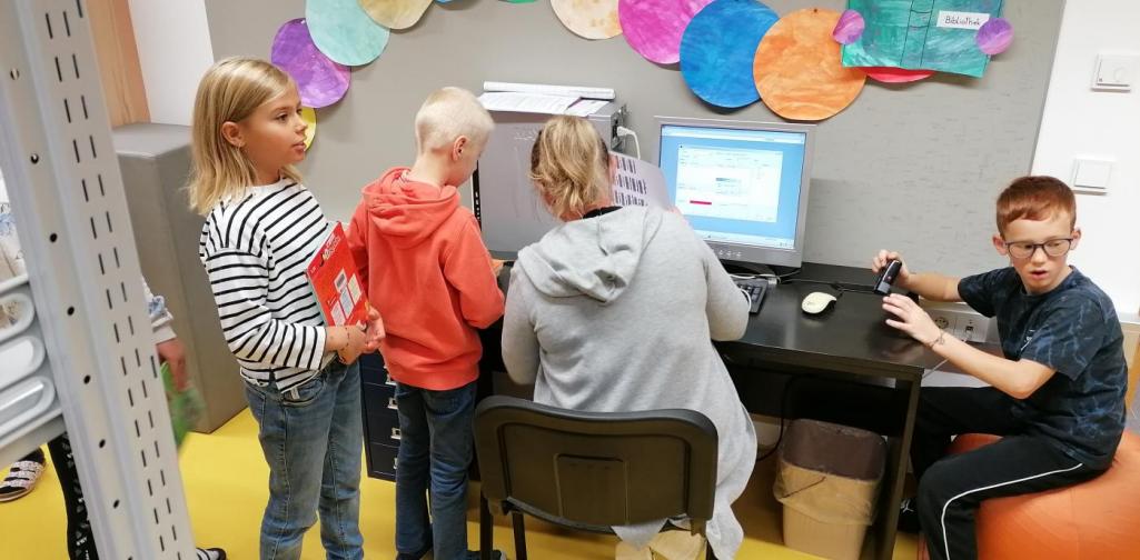 Bücherei1 Bücherei1